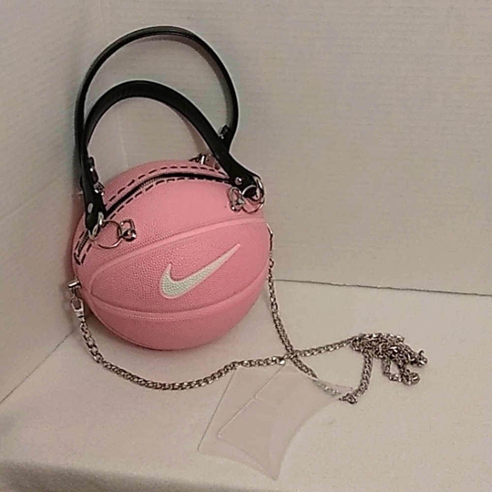 NWT HANDMADE SMALL NIKE SKILLS PINK 🩷 BASKETBALL PURSE 🏀 - Picture 8 of 12